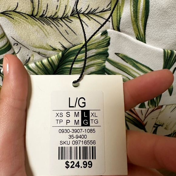 Bloomingdale’s Tropical Print Slit Dress - Picture 6 of 6